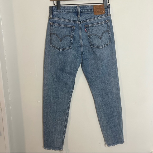 LEVIS- Wedgie Straight Button Fly Denim Jeans - Picture 5 of 8